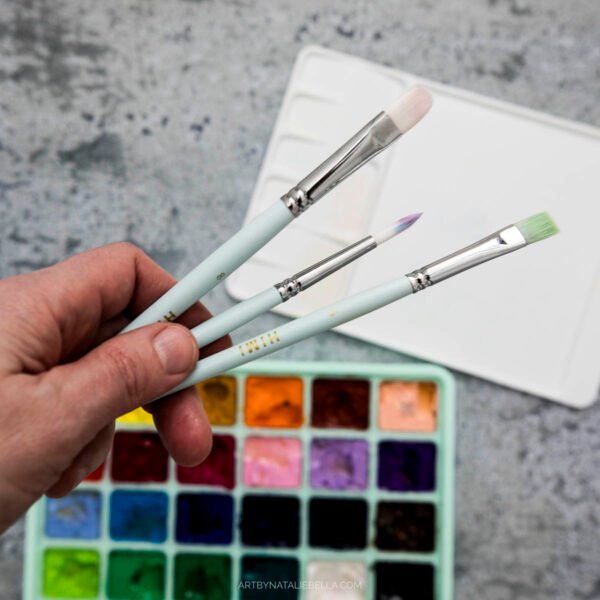 HIMI Gouache Paint Set, 24 Colors x 30ml, Jelly Cup Design with 3 Paint Brushes and a Palette